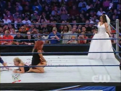 SD_07-19-08_Vickie_Guerrero-Divas_ring_segment_Natalya_vs_Cherry_avi_000228895.jpg