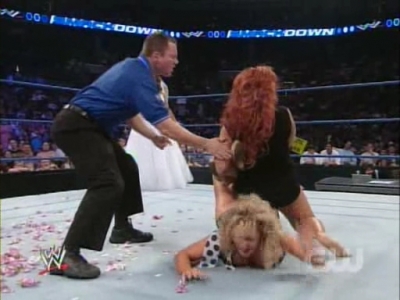 SD_07-19-08_Vickie_Guerrero-Divas_ring_segment_Natalya_vs_Cherry_avi_000234300.jpg