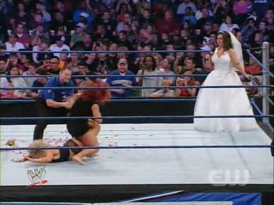 SD_07-19-08_Vickie_Guerrero-Divas_ring_segment_Natalya_vs_Cherry_avi_000236135.jpg
