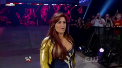 SD_08-22-08_Maria_vs_Natalya_-_KYR_avi_000049749.jpg