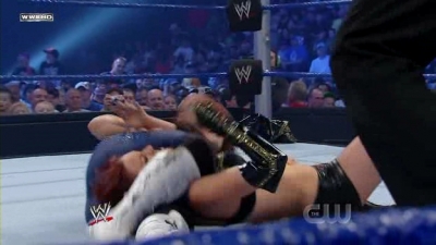 SD_08-22-08_Maria_vs_Natalya_-_KYR_avi_000103536.jpg