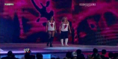 RAW_06-23-08_Melina-Mickie_James_vs_Natalya-Victoria_avi_000188054.jpg