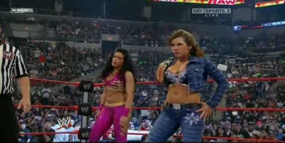RAW_06-23-08_Melina-Mickie_James_vs_Natalya-Victoria_avi_000208775.jpg