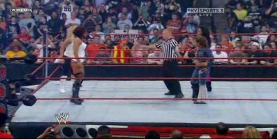 RAW_06-23-08_Melina-Mickie_James_vs_Natalya-Victoria_avi_000211911.jpg