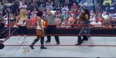 RAW_06-23-08_Melina-Mickie_James_vs_Natalya-Victoria_avi_000213480.jpg