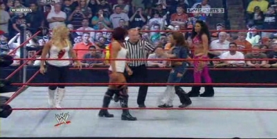 RAW_06-23-08_Melina-Mickie_James_vs_Natalya-Victoria_avi_000214114.jpg