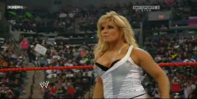 RAW_06-23-08_Melina-Mickie_James_vs_Natalya-Victoria_avi_000229462.jpg