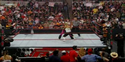 RAW_06-23-08_Melina-Mickie_James_vs_Natalya-Victoria_avi_000231931.jpg