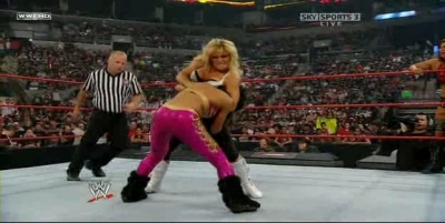 RAW_06-23-08_Melina-Mickie_James_vs_Natalya-Victoria_avi_000239305.jpg
