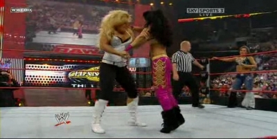 RAW_06-23-08_Melina-Mickie_James_vs_Natalya-Victoria_avi_000249449.jpg