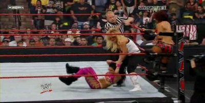 RAW_06-23-08_Melina-Mickie_James_vs_Natalya-Victoria_avi_000274007.jpg