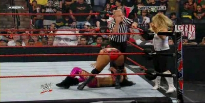 RAW_06-23-08_Melina-Mickie_James_vs_Natalya-Victoria_avi_000277110.jpg