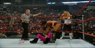 RAW_06-23-08_Melina-Mickie_James_vs_Natalya-Victoria_avi_000277510.jpg