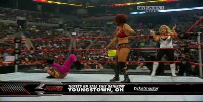 RAW_06-23-08_Melina-Mickie_James_vs_Natalya-Victoria_avi_000281281.jpg