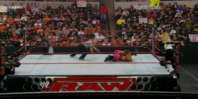 RAW_06-23-08_Melina-Mickie_James_vs_Natalya-Victoria_avi_000328294.jpg
