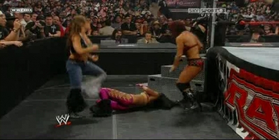 RAW_06-23-08_Melina-Mickie_James_vs_Natalya-Victoria_avi_000375975.jpg