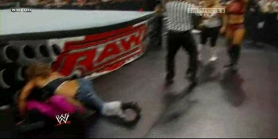 RAW_06-23-08_Melina-Mickie_James_vs_Natalya-Victoria_avi_000421354.jpg