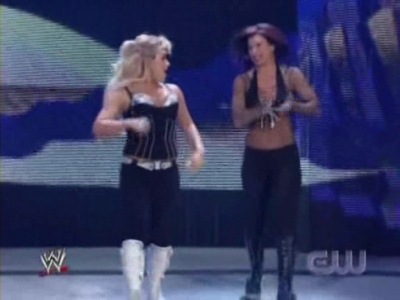 WWE_SmackDown_04_25_08_Diva_Match_XviD_avi_000064264.jpg