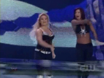 WWE_SmackDown_04_25_08_Diva_Match_XviD_avi_000065331.jpg