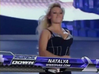 WWE_SmackDown_04_25_08_Diva_Match_XviD_avi_000067634.jpg