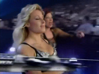 WWE_SmackDown_04_25_08_Diva_Match_XviD_avi_000070270.jpg