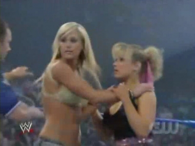 WWE_SmackDown_04_25_08_Diva_Match_XviD_avi_000071871.jpg
