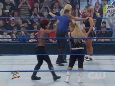 WWE_SmackDown_04_25_08_Diva_Match_XviD_avi_000086586.jpg