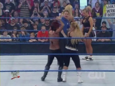 WWE_SmackDown_04_25_08_Diva_Match_XviD_avi_000087153.jpg