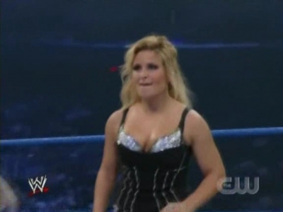 WWE_SmackDown_04_25_08_Diva_Match_XviD_avi_000096463.jpg