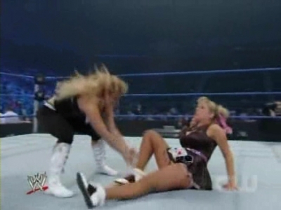 WWE_SmackDown_04_25_08_Diva_Match_XviD_avi_000109375.jpg