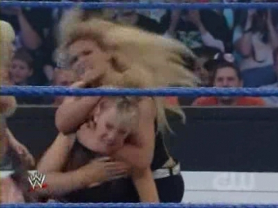 WWE_SmackDown_04_25_08_Diva_Match_XviD_avi_000117050.jpg