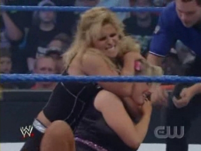 WWE_SmackDown_04_25_08_Diva_Match_XviD_avi_000122522.jpg