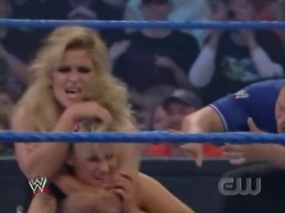 WWE_SmackDown_04_25_08_Diva_Match_XviD_avi_000126993.jpg