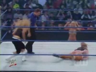 WWE_SmackDown_04_25_08_Diva_Match_XviD_avi_000137303.jpg