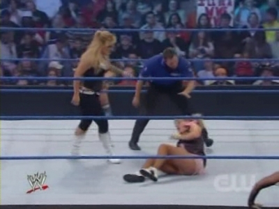 WWE_SmackDown_04_25_08_Diva_Match_XviD_avi_000139839.jpg