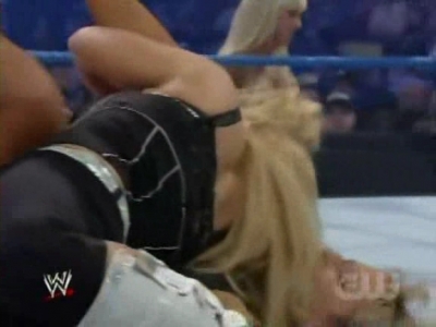 WWE_SmackDown_04_25_08_Diva_Match_XviD_avi_000156322.jpg