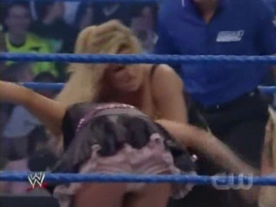 WWE_SmackDown_04_25_08_Diva_Match_XviD_avi_000161928.jpg
