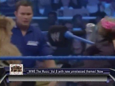 WWE_SmackDown_04_25_08_Diva_Match_XviD_avi_000173173.jpg