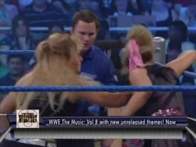 WWE_SmackDown_04_25_08_Diva_Match_XviD_avi_000174974.jpg