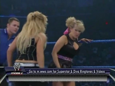 WWE_SmackDown_04_25_08_Diva_Match_XviD_avi_000183216.jpg