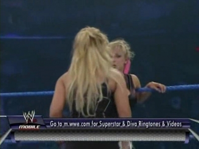 WWE_SmackDown_04_25_08_Diva_Match_XviD_avi_000184450.jpg