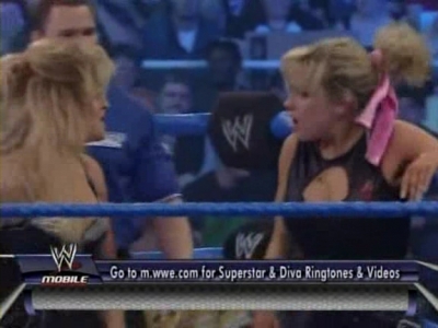 WWE_SmackDown_04_25_08_Diva_Match_XviD_avi_000185485.jpg