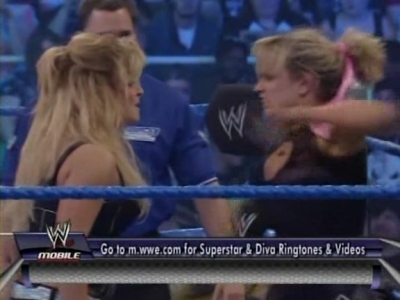 WWE_SmackDown_04_25_08_Diva_Match_XviD_avi_000186319.jpg