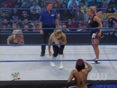 WWE_SmackDown_04_25_08_Diva_Match_XviD_avi_000192725.jpg