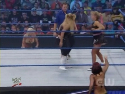 WWE_SmackDown_04_25_08_Diva_Match_XviD_avi_000193526.jpg