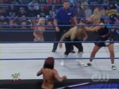 WWE_SmackDown_04_25_08_Diva_Match_XviD_avi_000196462.jpg
