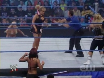 WWE_SmackDown_04_25_08_Diva_Match_XviD_avi_000205371.jpg
