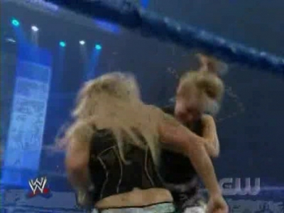 WWE_SmackDown_04_25_08_Diva_Match_XviD_avi_000208374.jpg