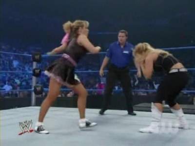 WWE_SmackDown_04_25_08_Diva_Match_XviD_avi_000210677.jpg