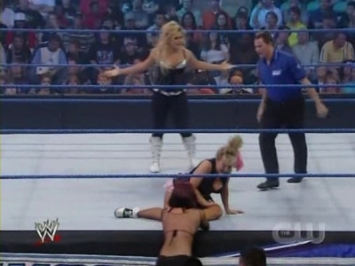 WWE_SmackDown_04_25_08_Diva_Match_XviD_avi_000237670.jpg